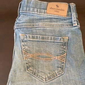 Abercrombie Kids size 13/14 Hi rise Shortie short